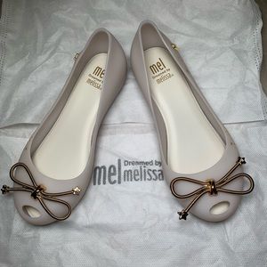 Mel Dreamed by Melissa - Size 12
